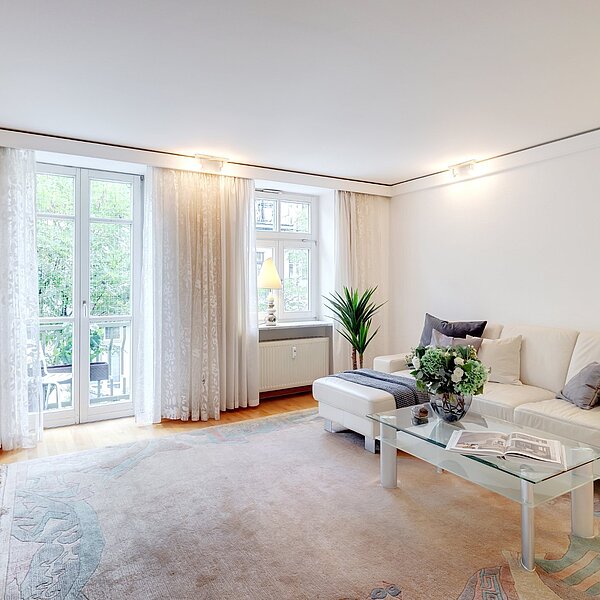 Altstadt: Charmante 2-Zimmer Wohnung mit Balkon - frei