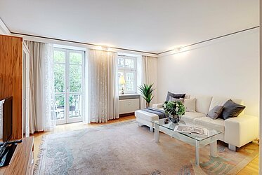 Altstadt: Charmante 2-Zimmer Wohnung mit Balkon - frei