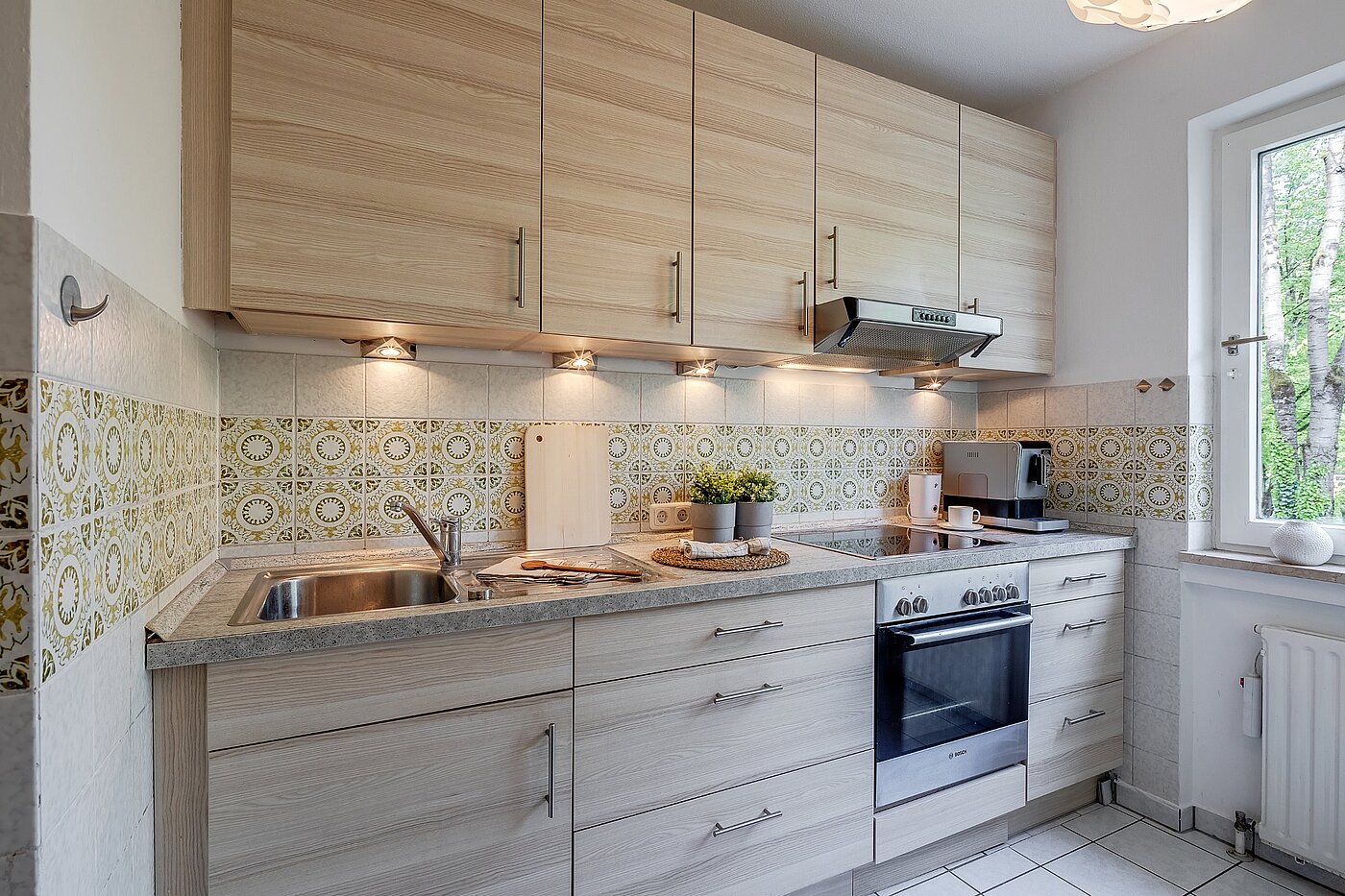 Etagenwohnung mit 2 Zimmern | München-Perlach | 1904ML5 | Küche mit Fenster