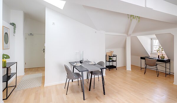 Dachgeschosswohnung mit 1 Zimmer | München-Sendling | 700402 | Blick zur Küchen-Nische
