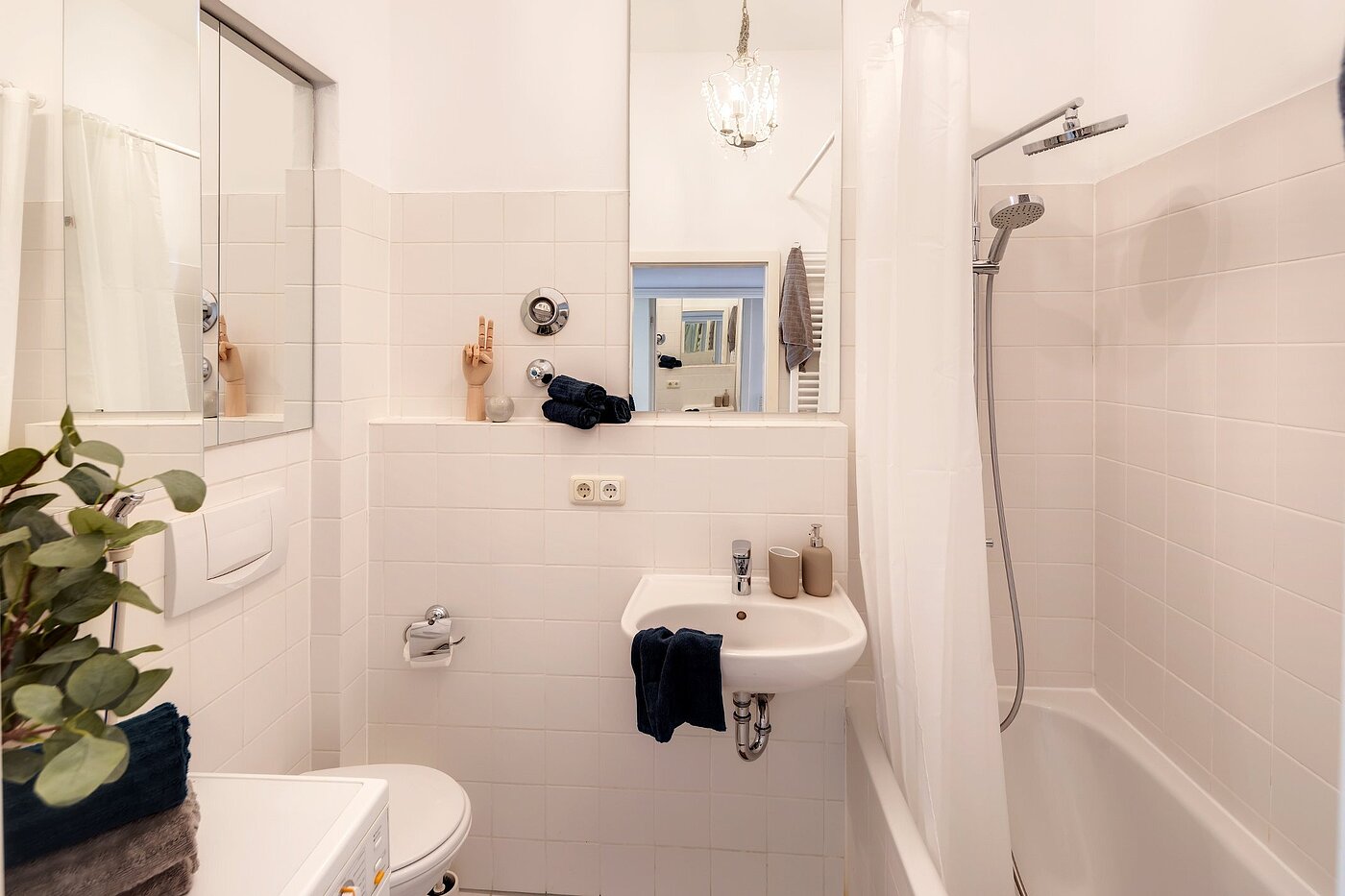 Etagenwohnung mit 2 Zimmern | München-Altstadt | 2103ML4 | Bad mit Badewanne...