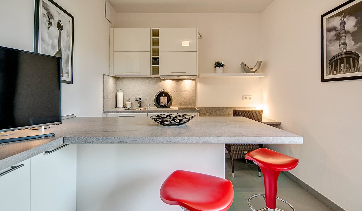 Etagenwohnung mit 1 Zimmer | München-Ramersdorf | 1909ML1 | ...Bereich mit Ess-Theke...