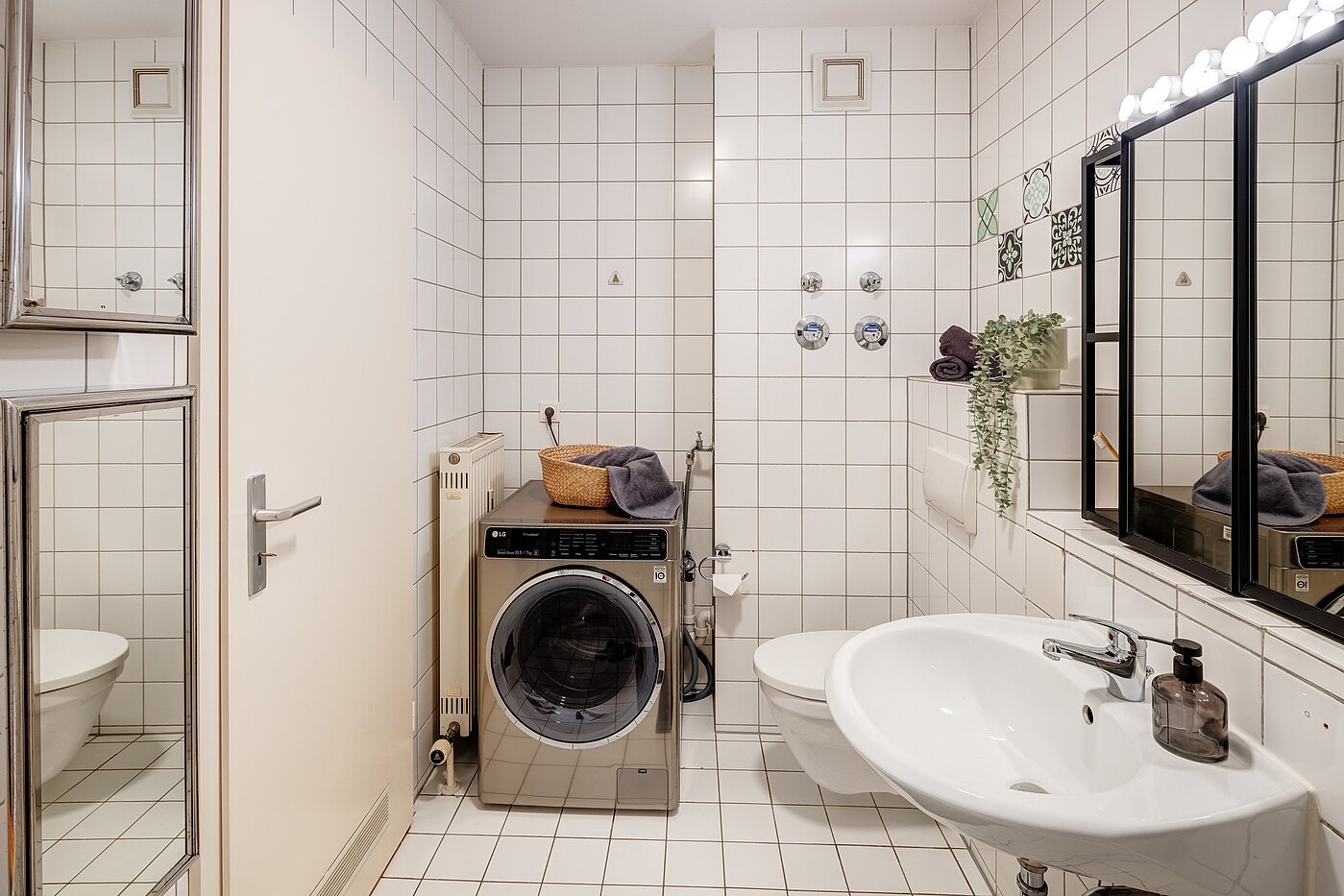 Etagenwohnung mit 3 Zimmern | München-Bogenhausen | 70085 | ...mit Platz für die Waschmaschine