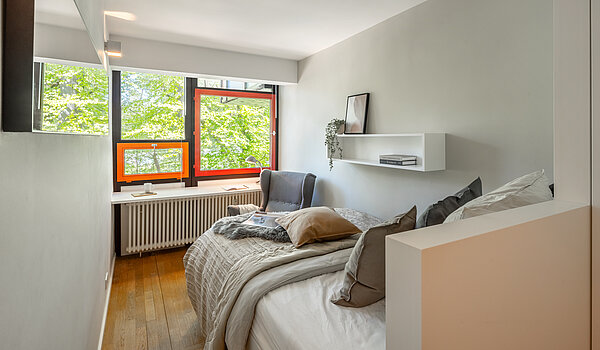 Etagenwohnung mit 2 Zimmern | München-Solln | 70418 | Schlafzimmer...