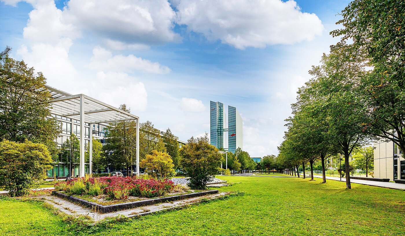 Etagenwohnung mit 2 Zimmern | München-Schwabing | 70153 | Central-Park mit verschiedenen Themengärten