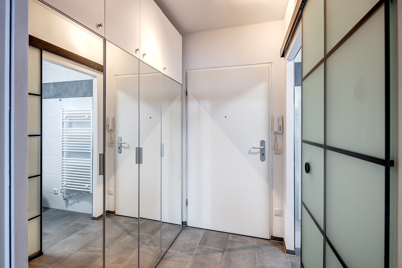 Apartment mit 1 Zimmer | München-Milbertshofen | 70183 | Einbauschrank im Flur