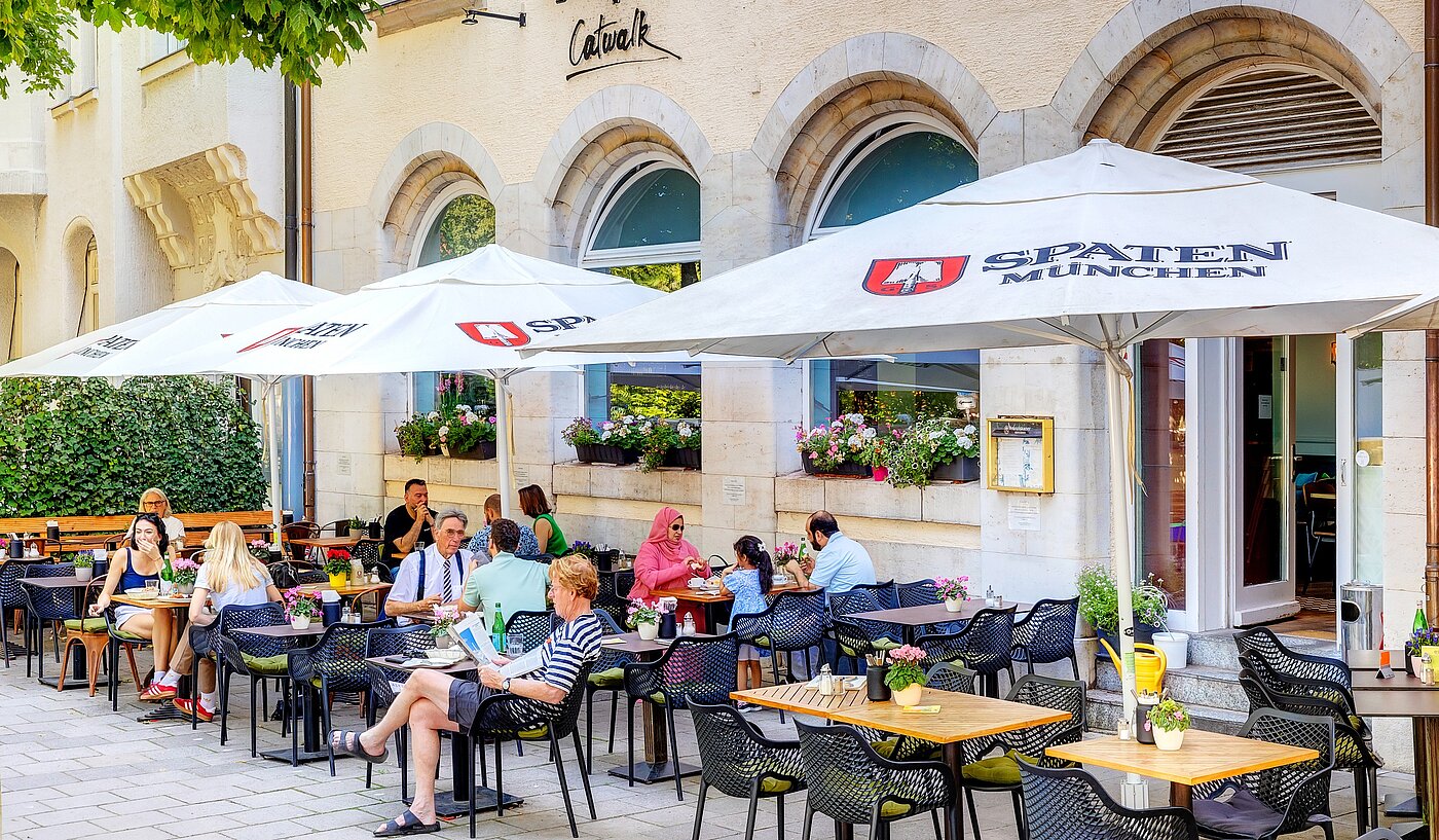 Etagenwohnung mit 1 Zimmer | München-Bogenhausen | 70070 | Cafés, Restaurants, Bars