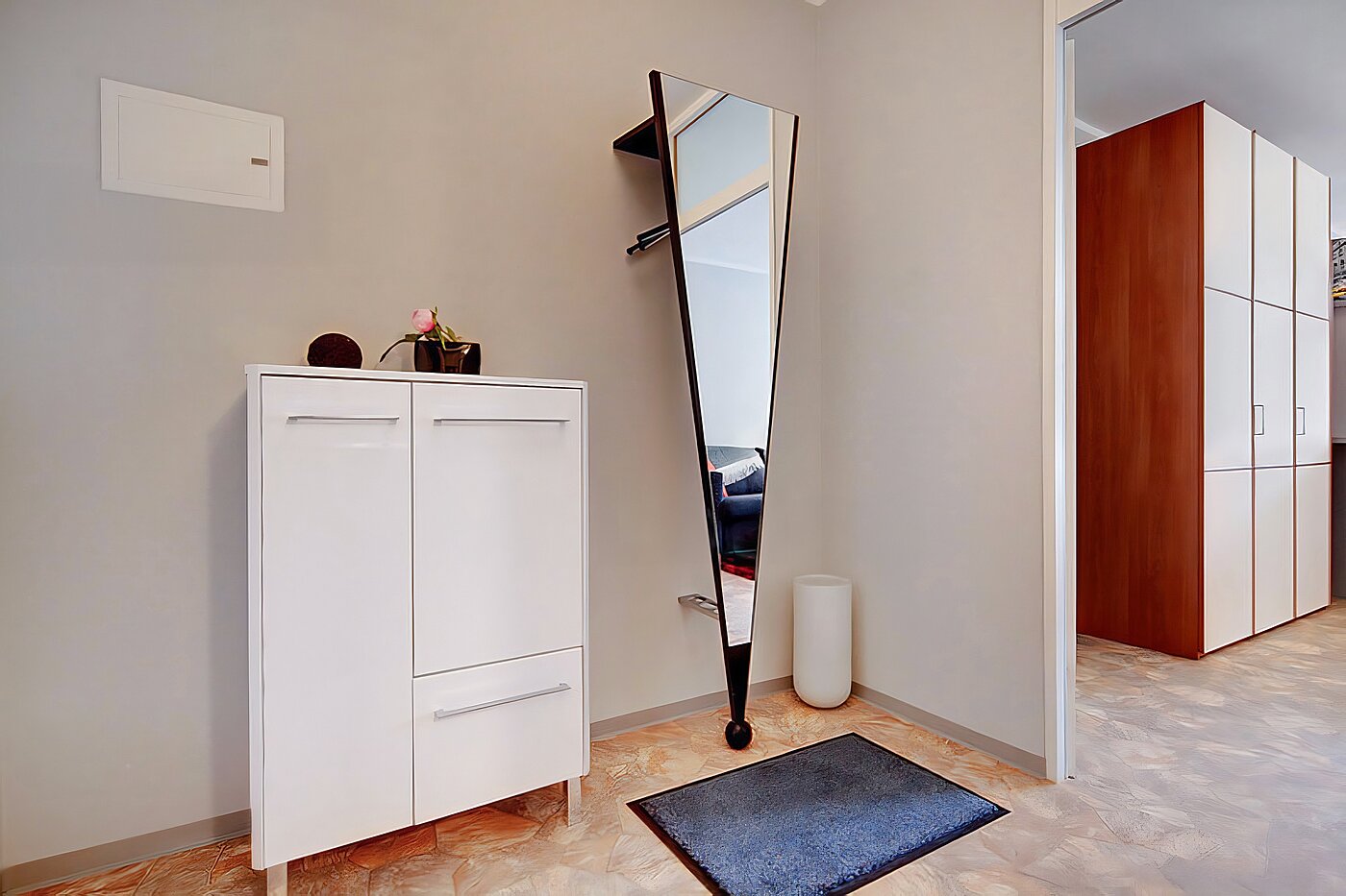 Apartment mit 1 Zimmer | München-Milbertshofen | 70286 | Flur