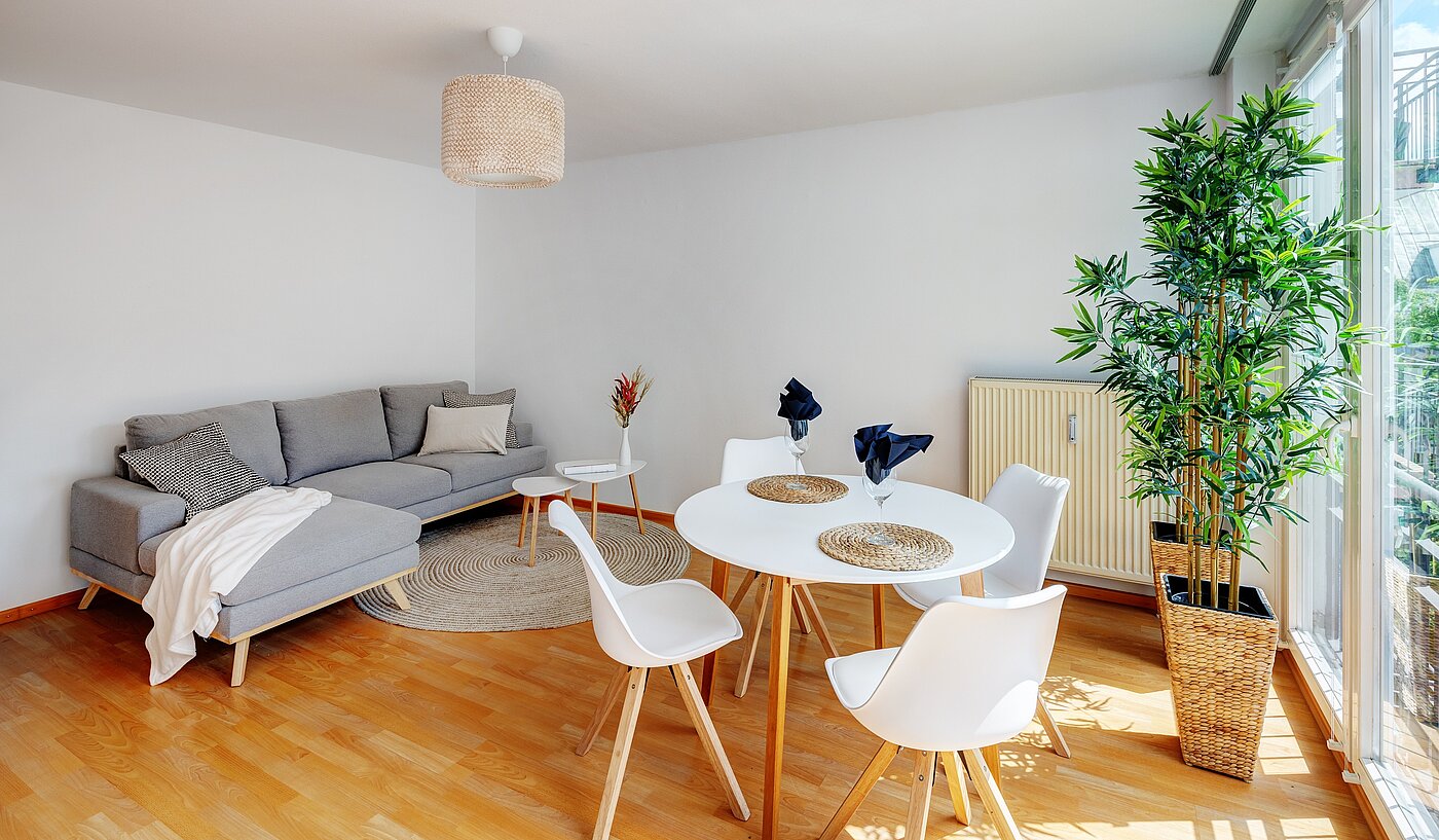 Etagenwohnung mit 2 Zimmern | München-Obersendling | 70039 | Kombinierter Wohn-/Essbereich