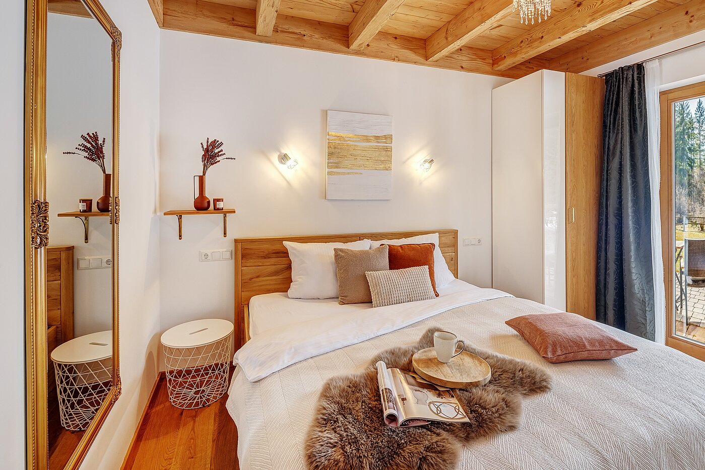 Etagenwohnung mit 6 Zimmern | 70095 | Zimmer 2 im Erdgeschoss...
