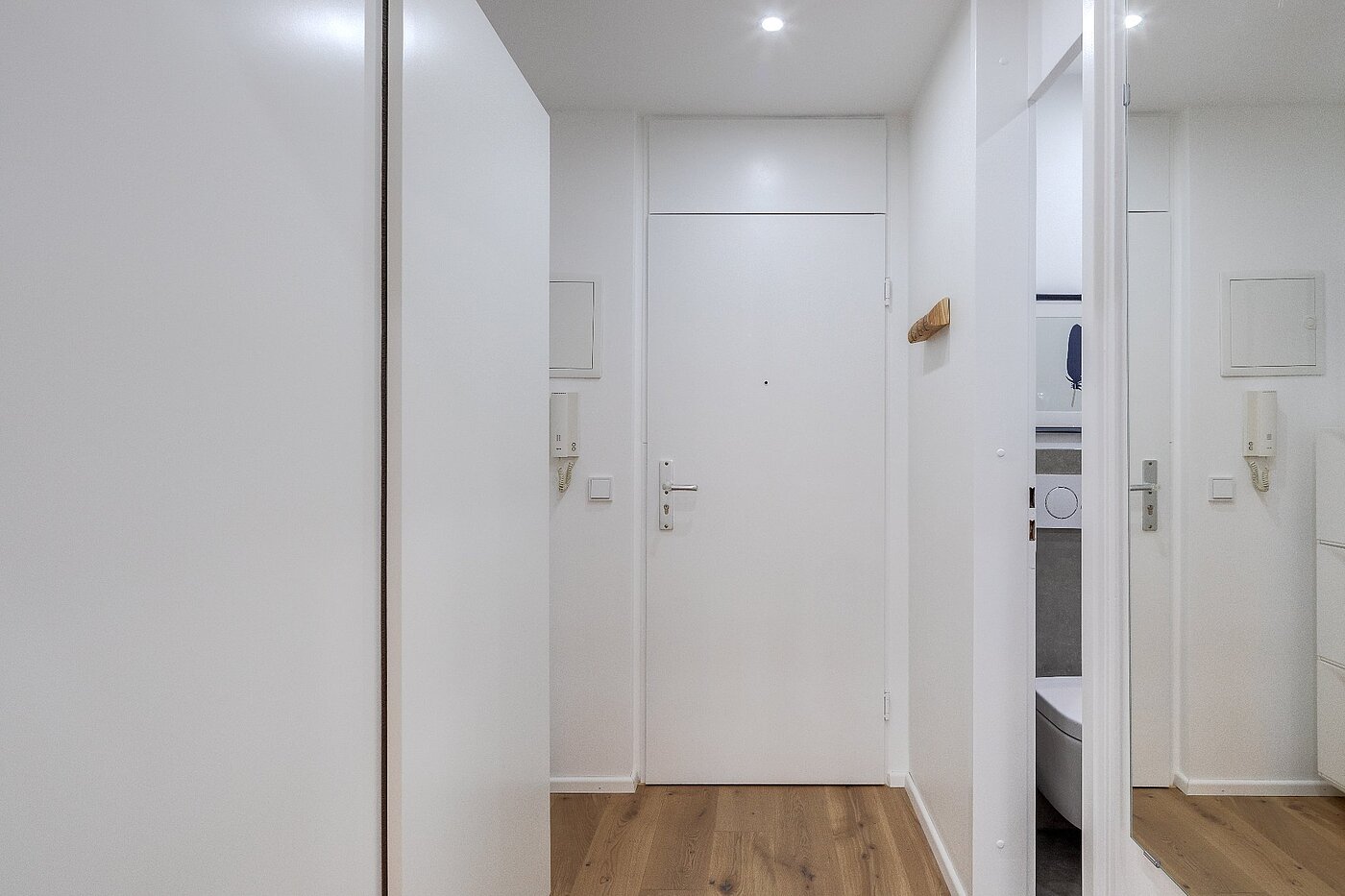 Etagenwohnung mit 1 Zimmer | München-Nymphenburg | 1912ML2 | Dielenbereich mit Schrank