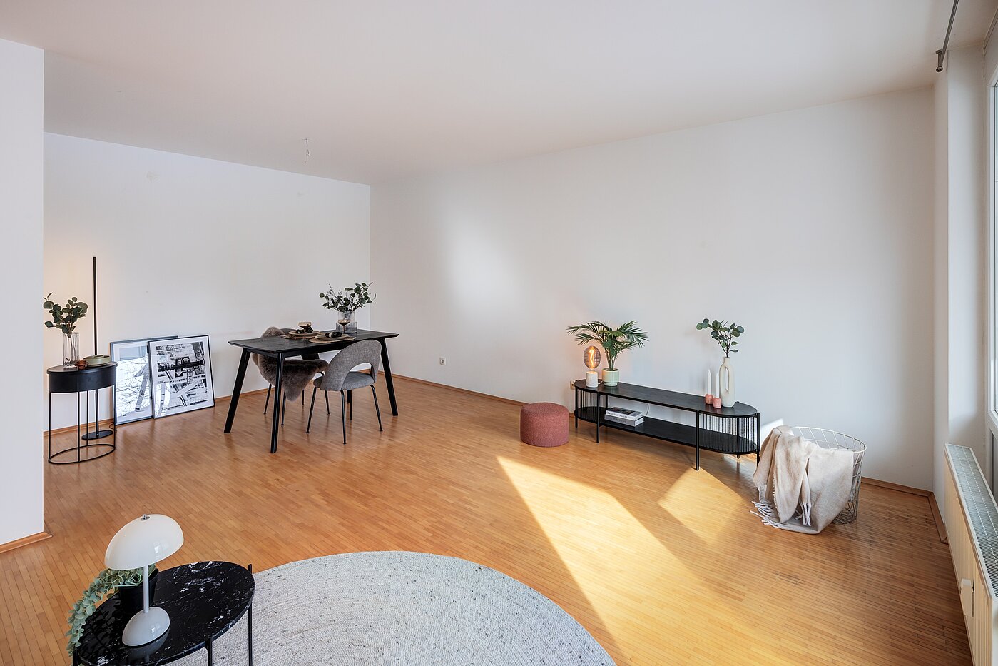 Etagenwohnung mit 2 Zimmern | München-Bogenhausen | 70396 | Wohnzimmer...