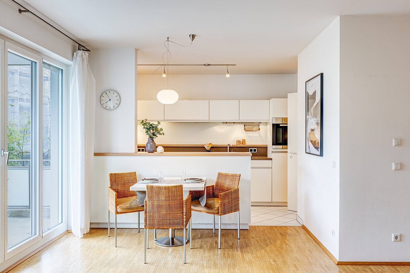 Etagenwohnung mit 3 Zimmern | München-Neuhausen | 70489 | ...Essen