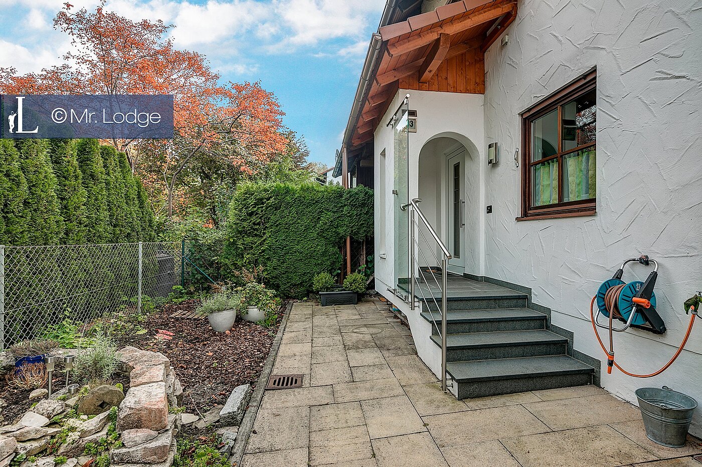 Doppelhaushälfte mit 7 Zimmern | Gröbenzell | 1709ML6 | Eingang