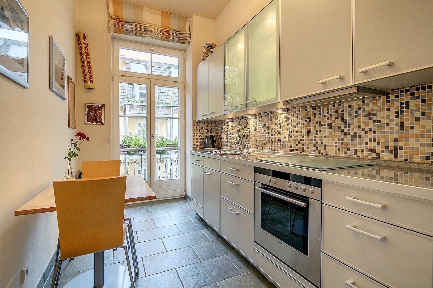 Etagenwohnung mit 3 Zimmern | München-Ludwigsvorstadt | 1905ML1 | ...Einbauten und Essplatz