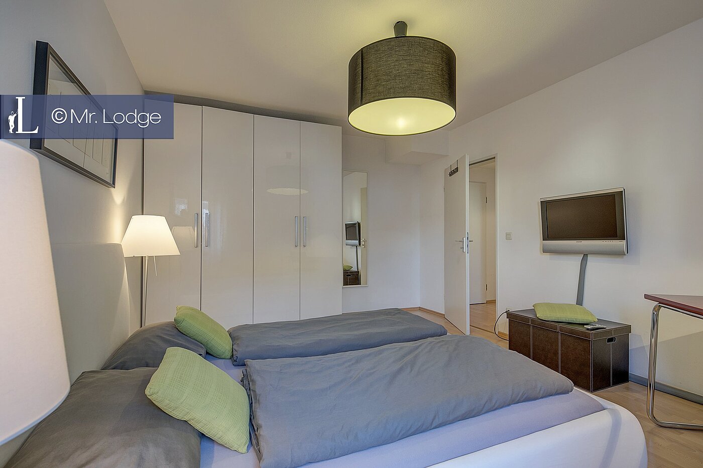 Etagenwohnung mit 2 Zimmern | München-Lehel | 1605ML6 | Schlafzimmerschrank