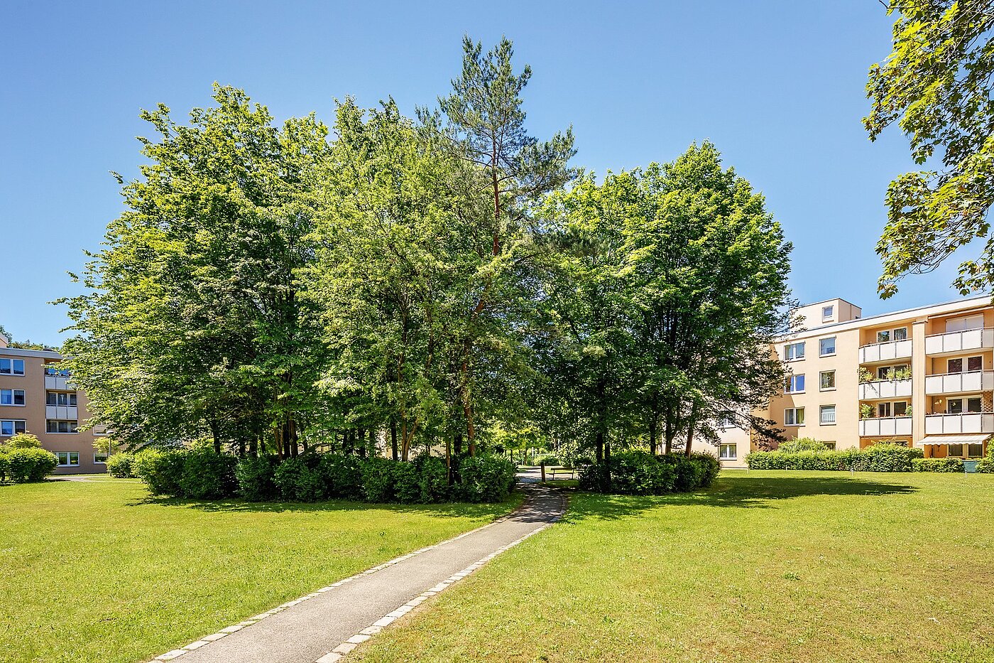 Erdgeschosswohnung mit 4.5 Zimmern | München-Perlach | 2003ML6 | Gepflegte Außenanlagen