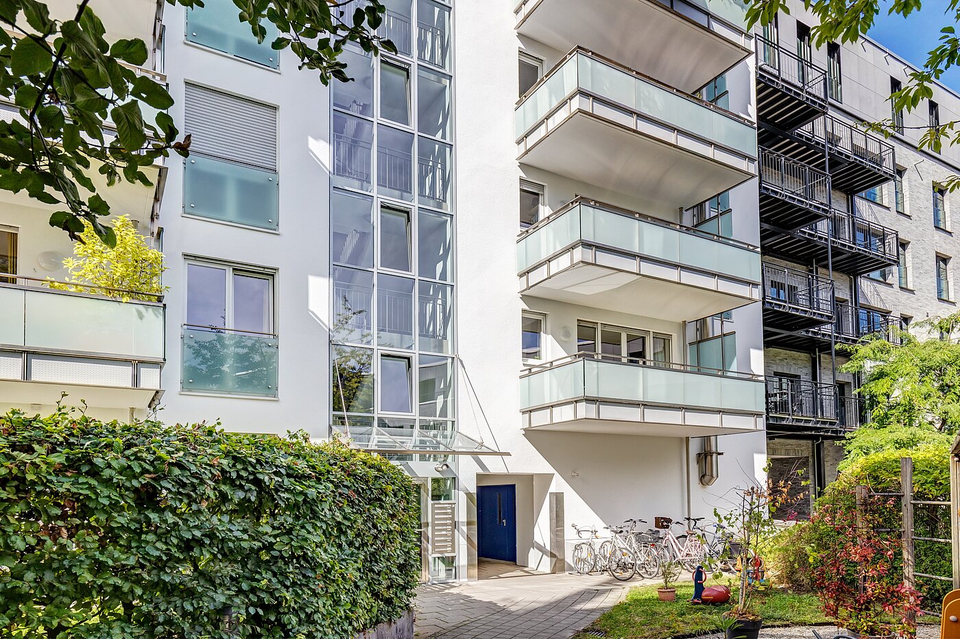Etagenwohnung mit 3 Zimmern | München-Neuhausen | 70489 | Außenansicht