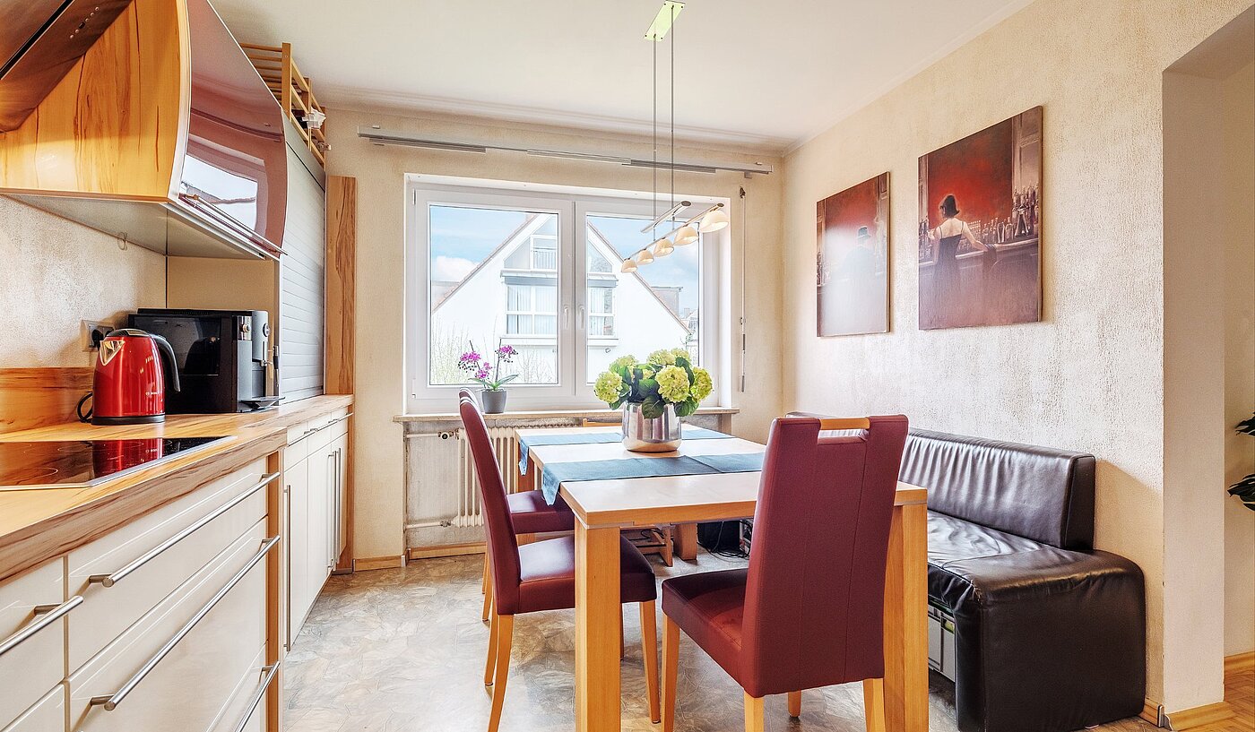 Etagenwohnung mit 3 Zimmern | Karlsfeld | 1904ML1 | Schöne Einbauküche