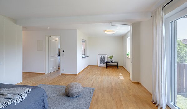 Besondere Immobilie mit 9 Zimmern | 70406 | Zimmer 1 Obergeschoss