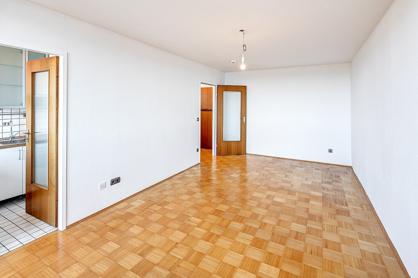 Etagenwohnung mit 1 Zimmer | München-Laim | 70144 | ...mit Platz zum schlafen und zum essen...