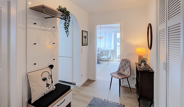 Etagenwohnung mit 2 Zimmern | München-Sendling-Westpark | 704131