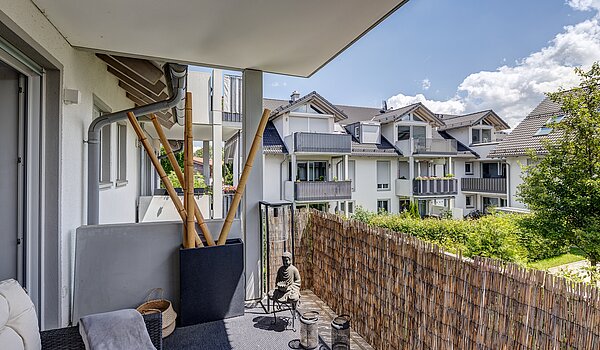 Etagenwohnung mit 3 Zimmern | 70483 | Überdachter Balkon...