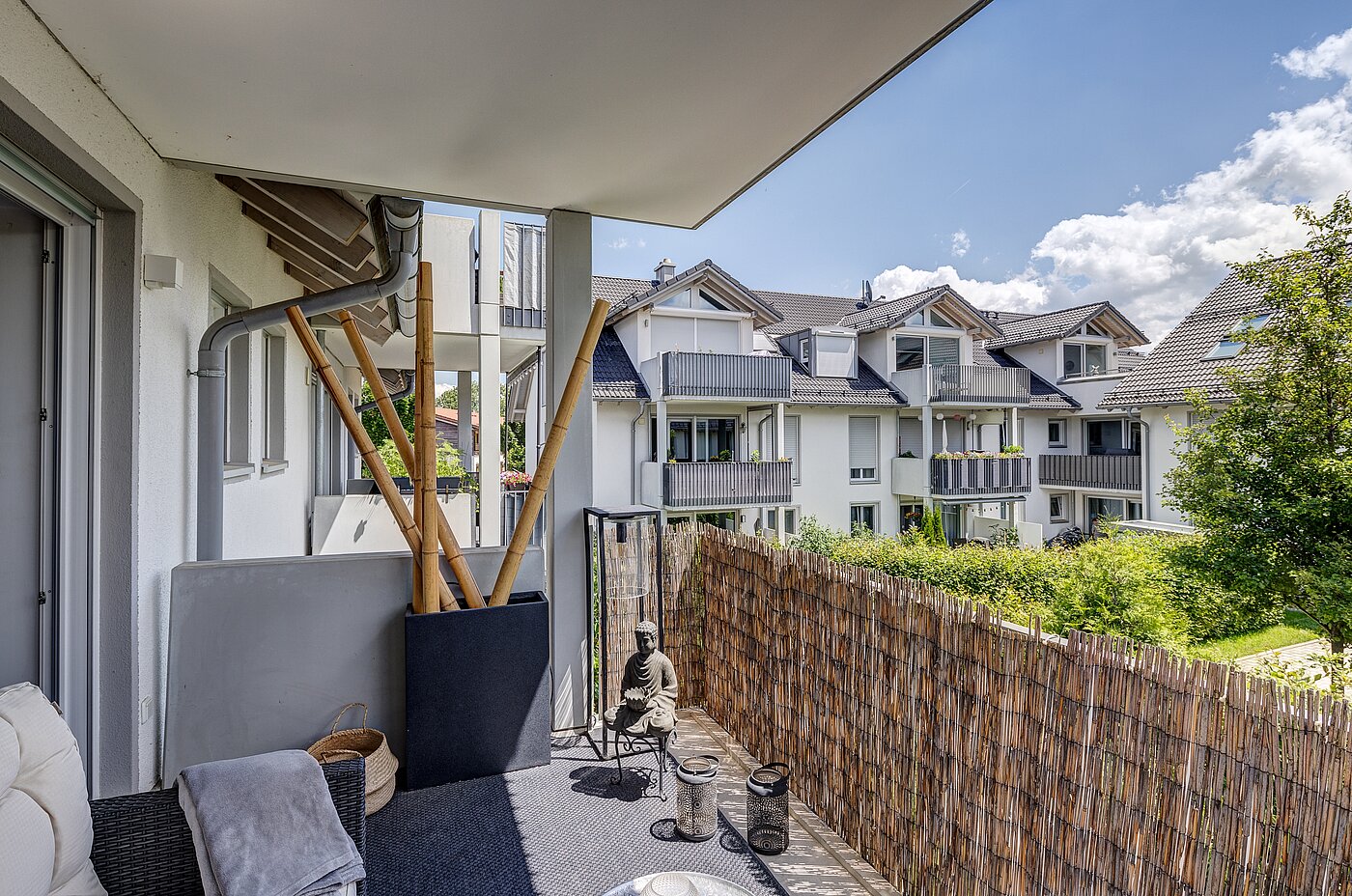 Etagenwohnung mit 3 Zimmern | 70483 | Überdachter Balkon...