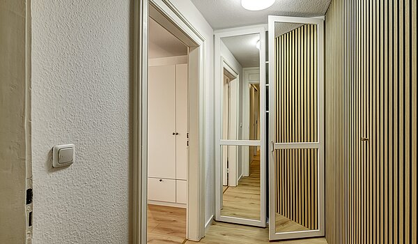 Dachgeschosswohnung mit 4.5 Zimmern | München-Ludwigsvorstadt | 70461 | Diele 2