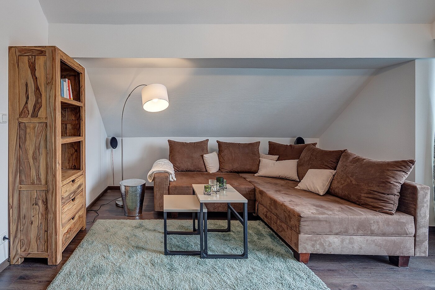 Dachgeschosswohnung mit 3 Zimmern | München-Hasenbergl | 1803ML5 | Gemütliche Sitzecke