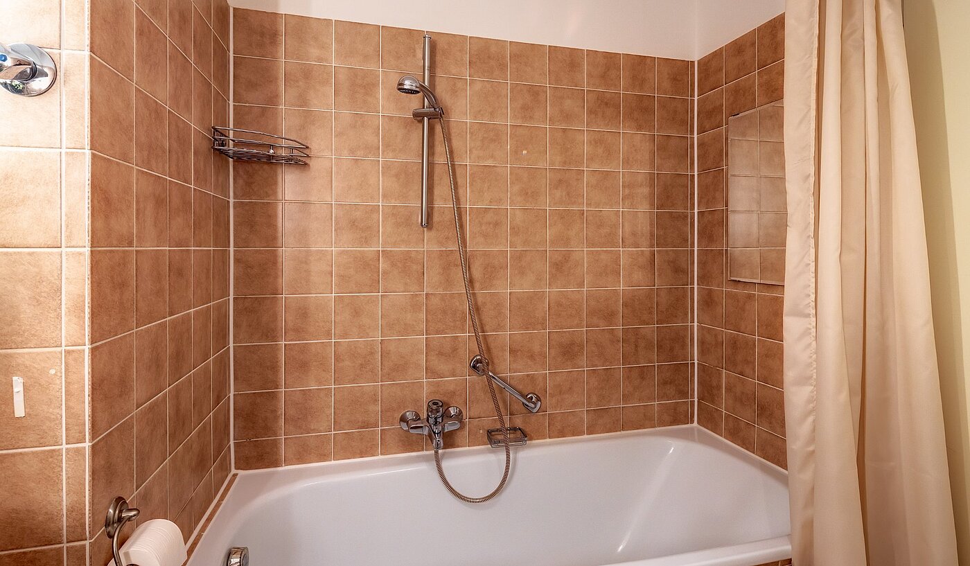 Etagenwohnung mit 2 Zimmern | München-Nymphenburg | 2107ML3 | mit Badewanne