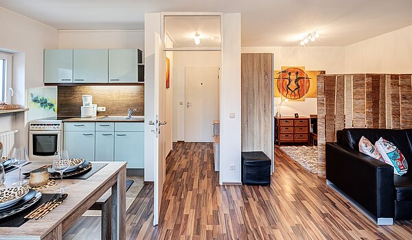Etagenwohnung mit 1 Zimmer | Karlsfeld | 70460 | Wohn-, Ess- und Schlafbereich