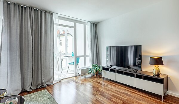 Etagenwohnung mit 2 Zimmern | München-Schwabing | 70434 | ...Wintergarten als...