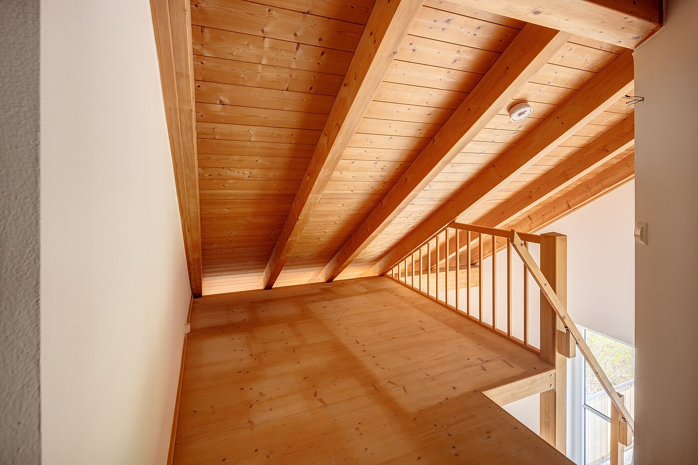 Dachgeschosswohnung mit 2 Zimmern | 70314 | Galerie