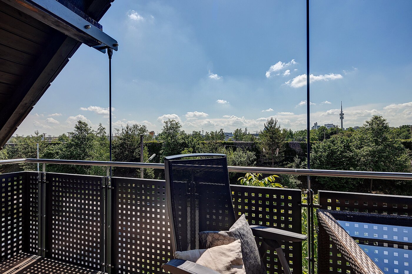 Dachgeschosswohnung mit 3 Zimmern | München-Hasenbergl | 1803ML5 | Wohnen..