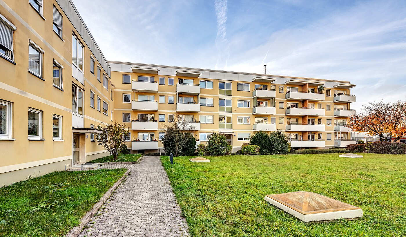 Etagenwohnung mit 2 Zimmern | München-Freimann | 70158 | Zugang zum Haus