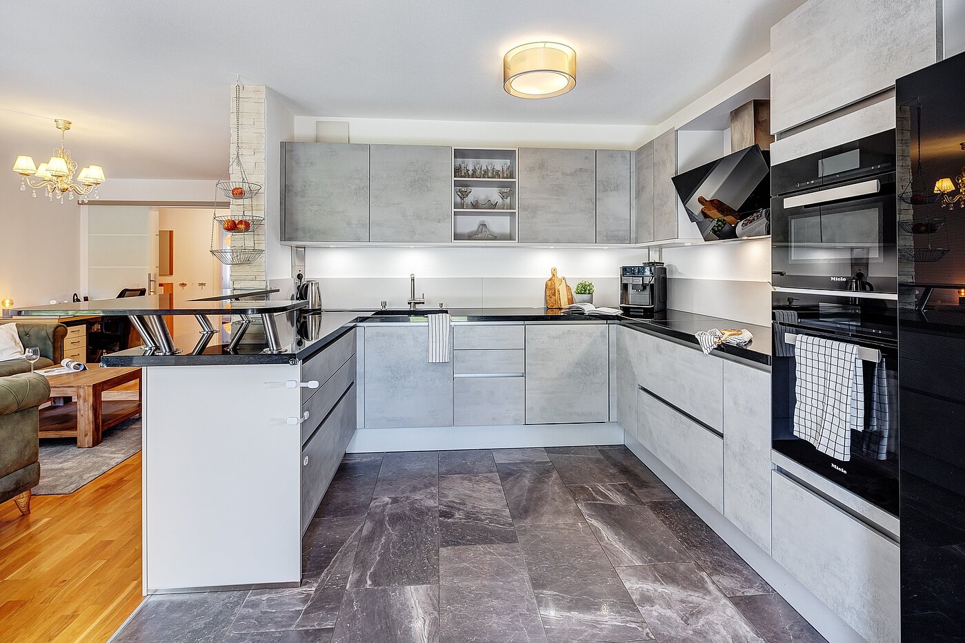 Erdgeschosswohnung mit 3 Zimmern | Wolfratshausen | 2208ML1 | ...Küche mit...
