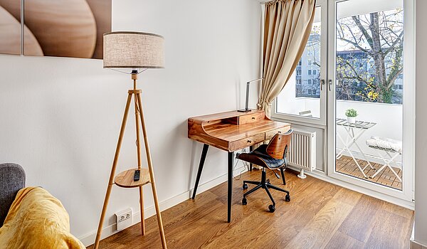 Apartment mit 1 Zimmer | München-Milbertshofen | 70183 | Schreibtisch...