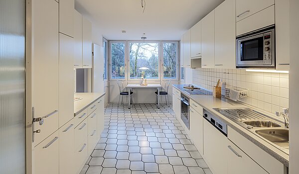 Etagenwohnung mit 3.5 Zimmern | München-Bogenhausen | 70305 | Küche mit...