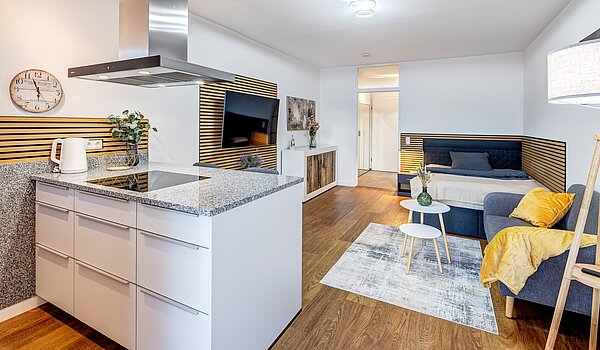 Apartment mit 1 Zimmer | München-Milbertshofen | 70183 | Küche mit Kochinsel....