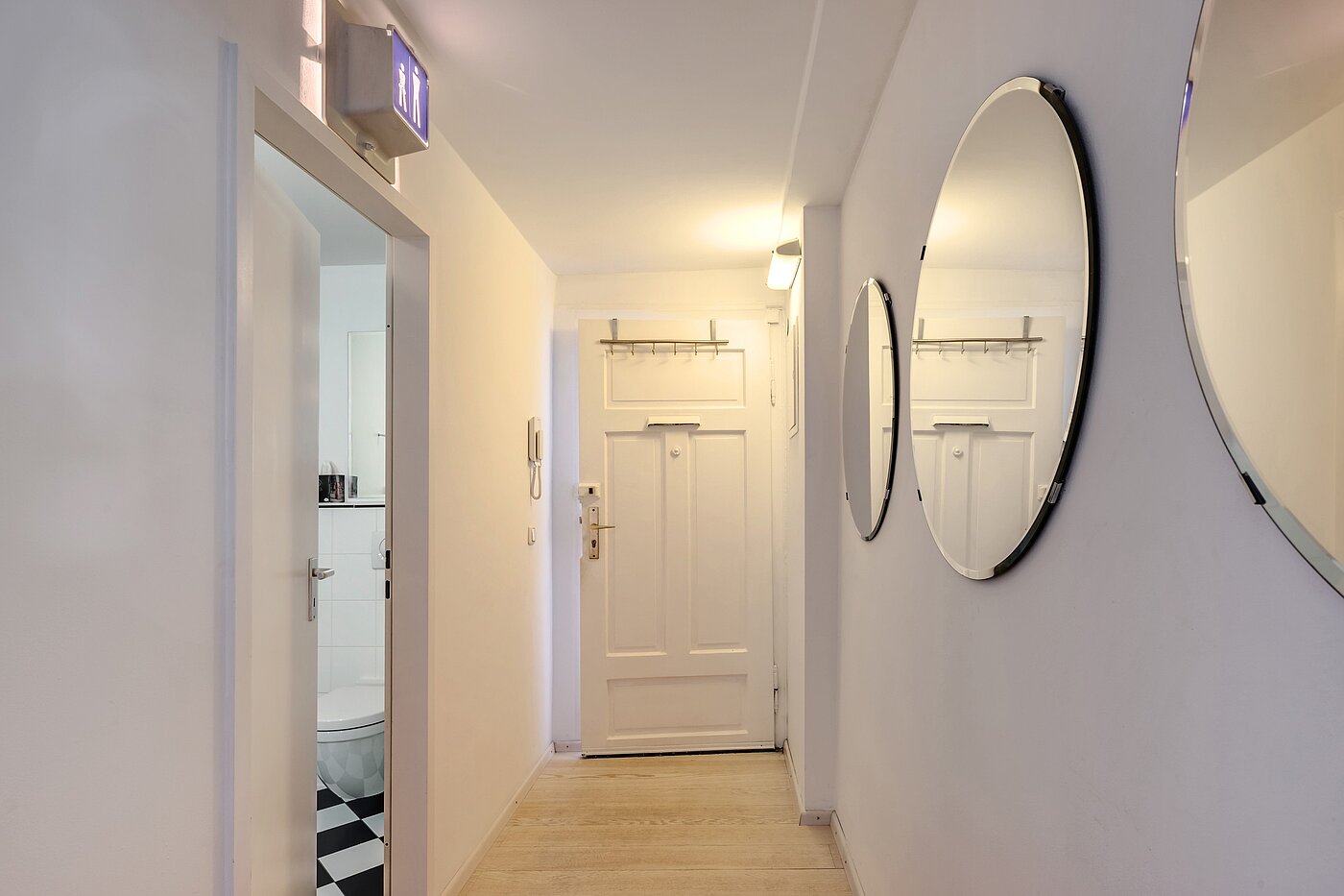 Etagenwohnung mit 2 Zimmern | München-Isarvorstadt | 70089 | Geräumiger Eingangsbereich