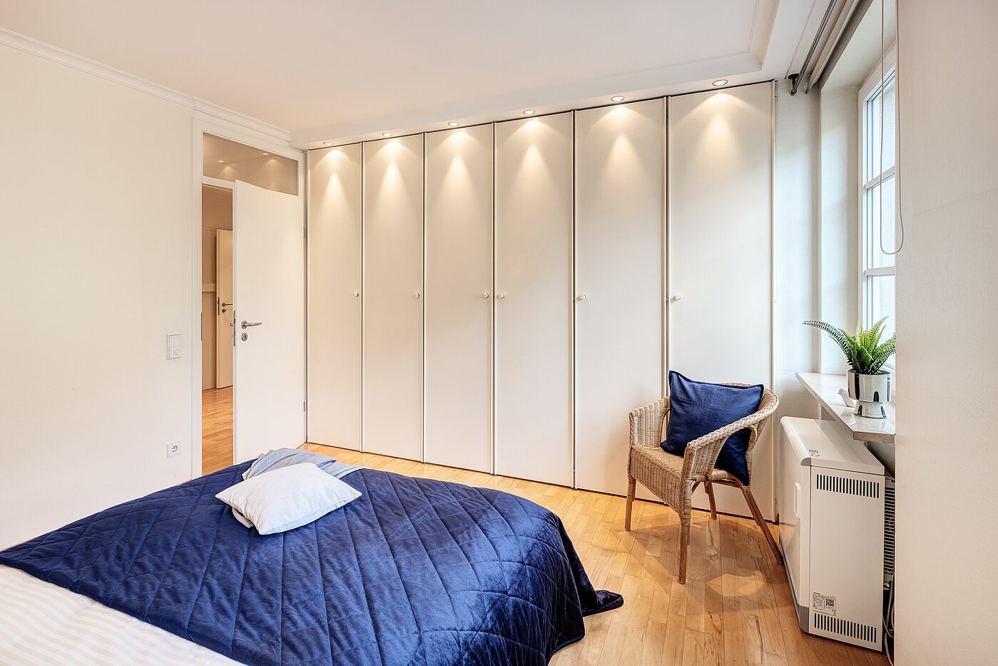 Etagenwohnung mit 3 Zimmern | München-Maxvorstadt | 70133 | ...Einbauschränken