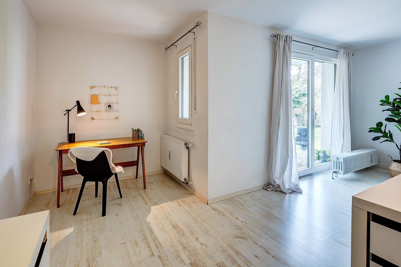 Erdgeschosswohnung mit 2.5 Zimmern | München-Harlaching | 70018 | ...Ess- oder Arbeitsbereich