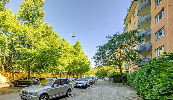 Apartment mit 1 Zimmer | München-Schwabing | 70198 | Umgebung im Sommer