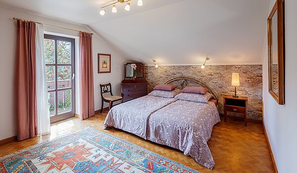Einfamilienhaus mit 4 Zimmern | Neubiberg | 70429 | Schlafzimmer I im OG
