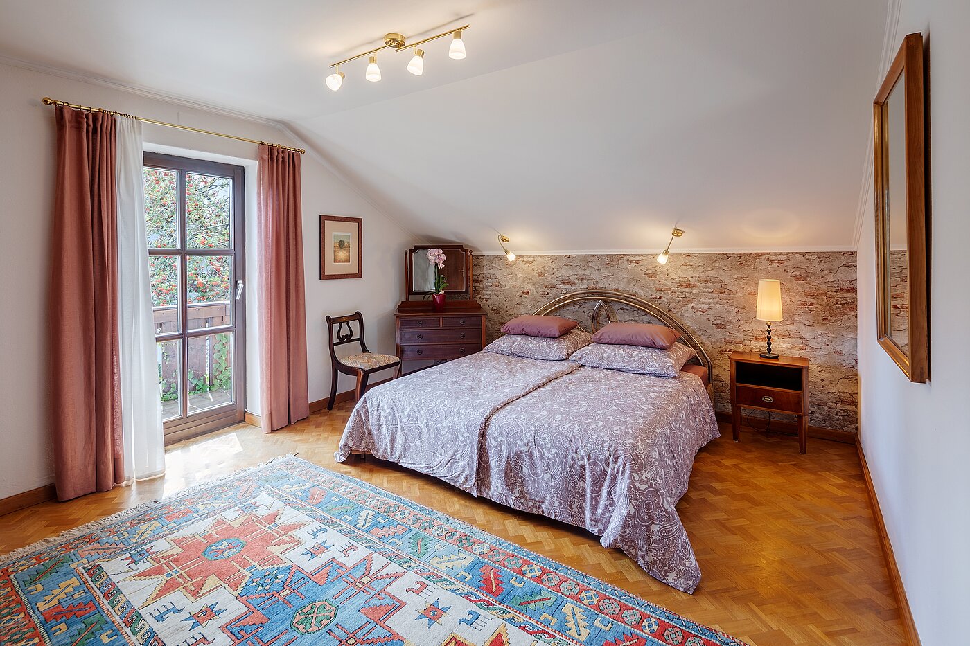 Einfamilienhaus mit 4 Zimmern | Neubiberg | 70429 | Schlafzimmer I im OG