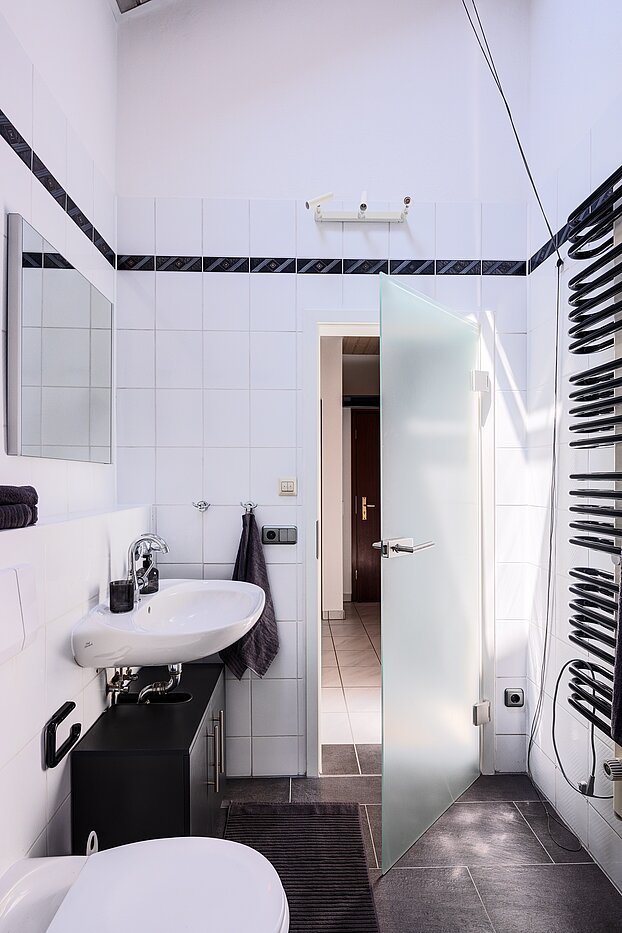 Etagenwohnung mit 2 Zimmern | München-Thalkirchen | 70241 | ...und Handtuchheizkörper