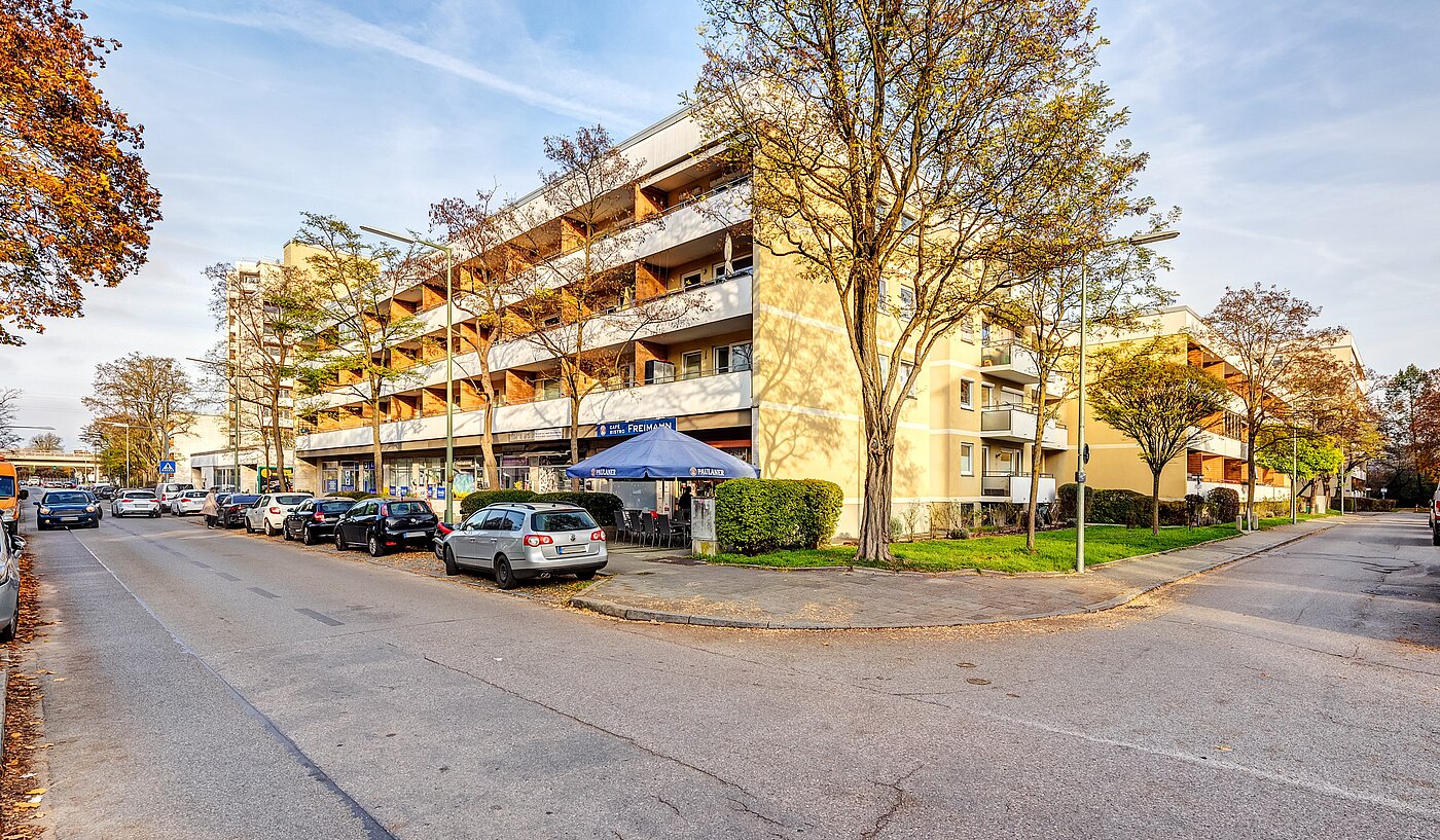 Etagenwohnung mit 2 Zimmern | München-Freimann | 70158 | Ansicht von der Straße