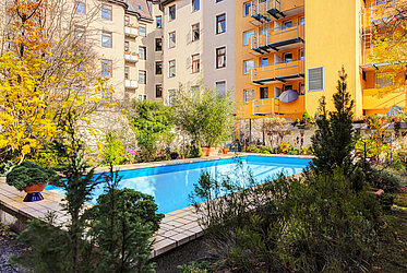Au: Stilvolles 1-Zimmer Apartment mit Balkon