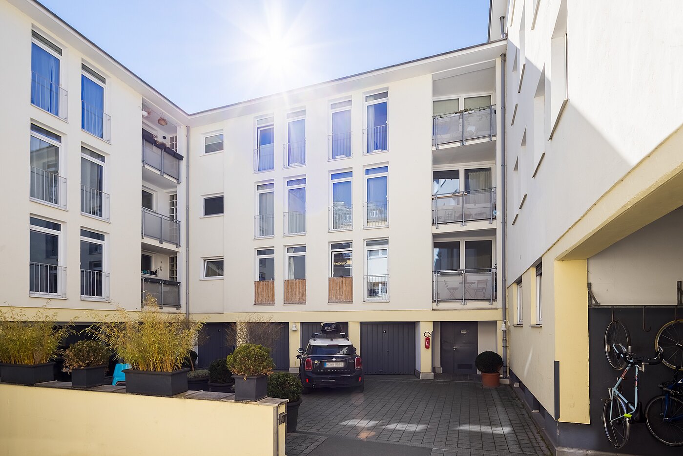 Etagenwohnung mit 3 Zimmern | München-Maxvorstadt | 2203ML31 | Rückgebäude